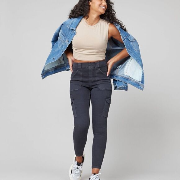 Spanx stretch twill ankle cargo pants in washed black XS - Picture 1 of 5